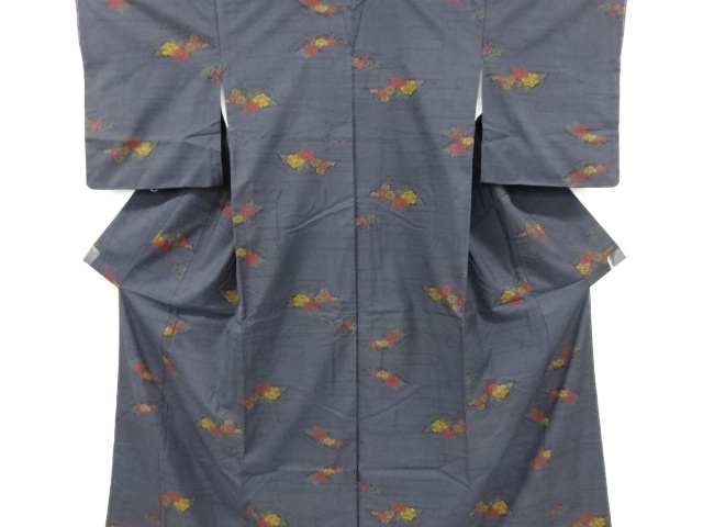 リサイクル　未使用品　ヱ霞に雪輪花模様織り出し本場泥大島紬着物(5マルキ)